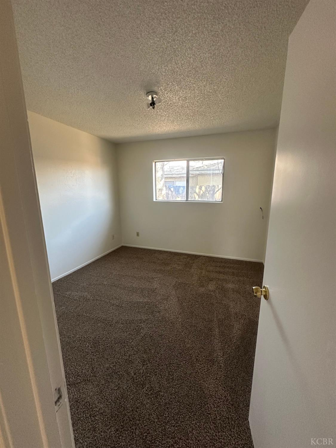 2011 2015 N Parker Place, Hanford, CA 93230