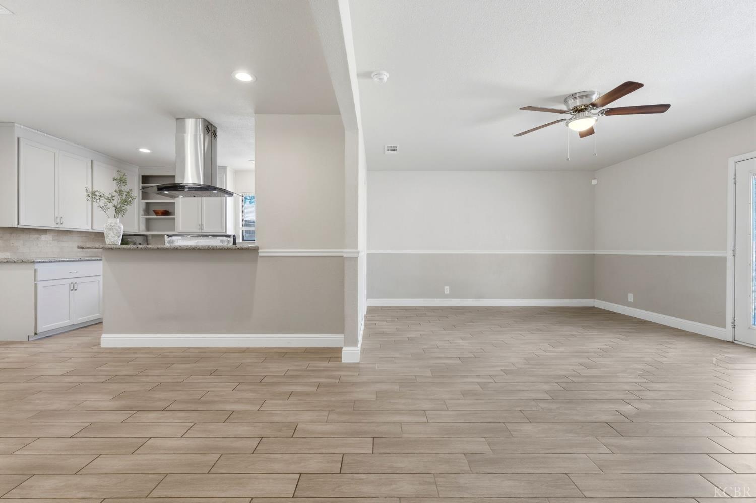 155 Lum Dr, Lemoore, CA 93245