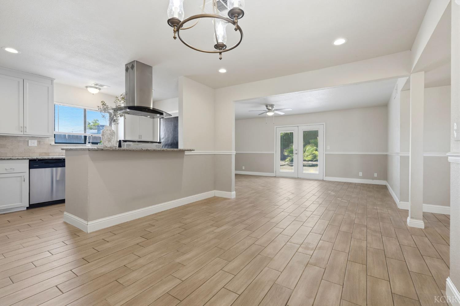 155 Lum Dr, Lemoore, CA 93245