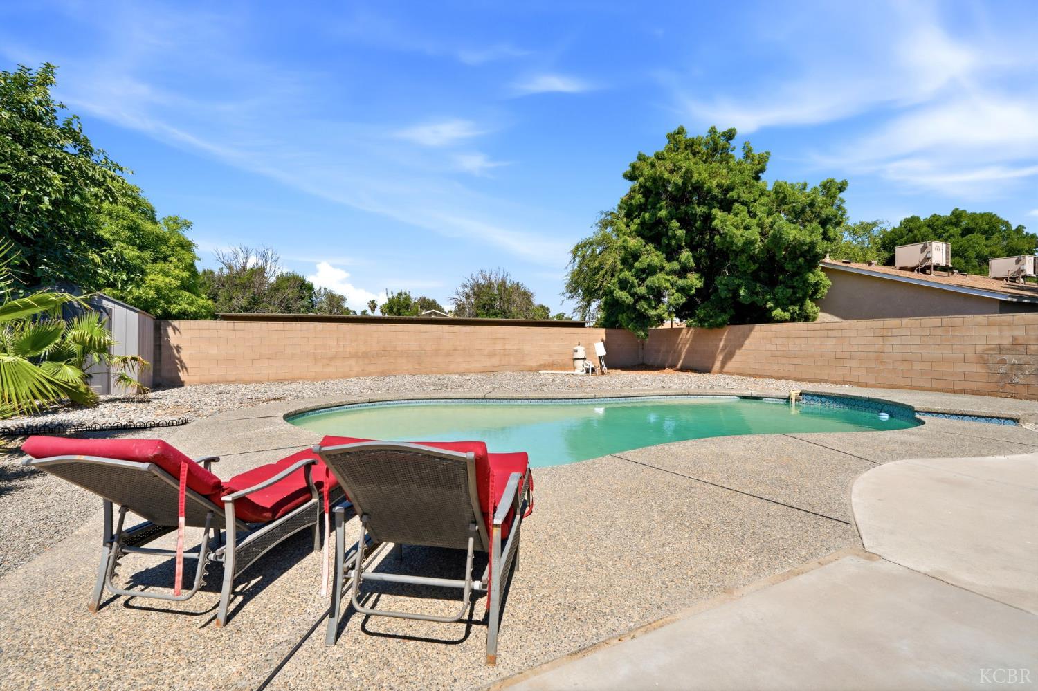 155 Lum Dr, Lemoore, CA 93245