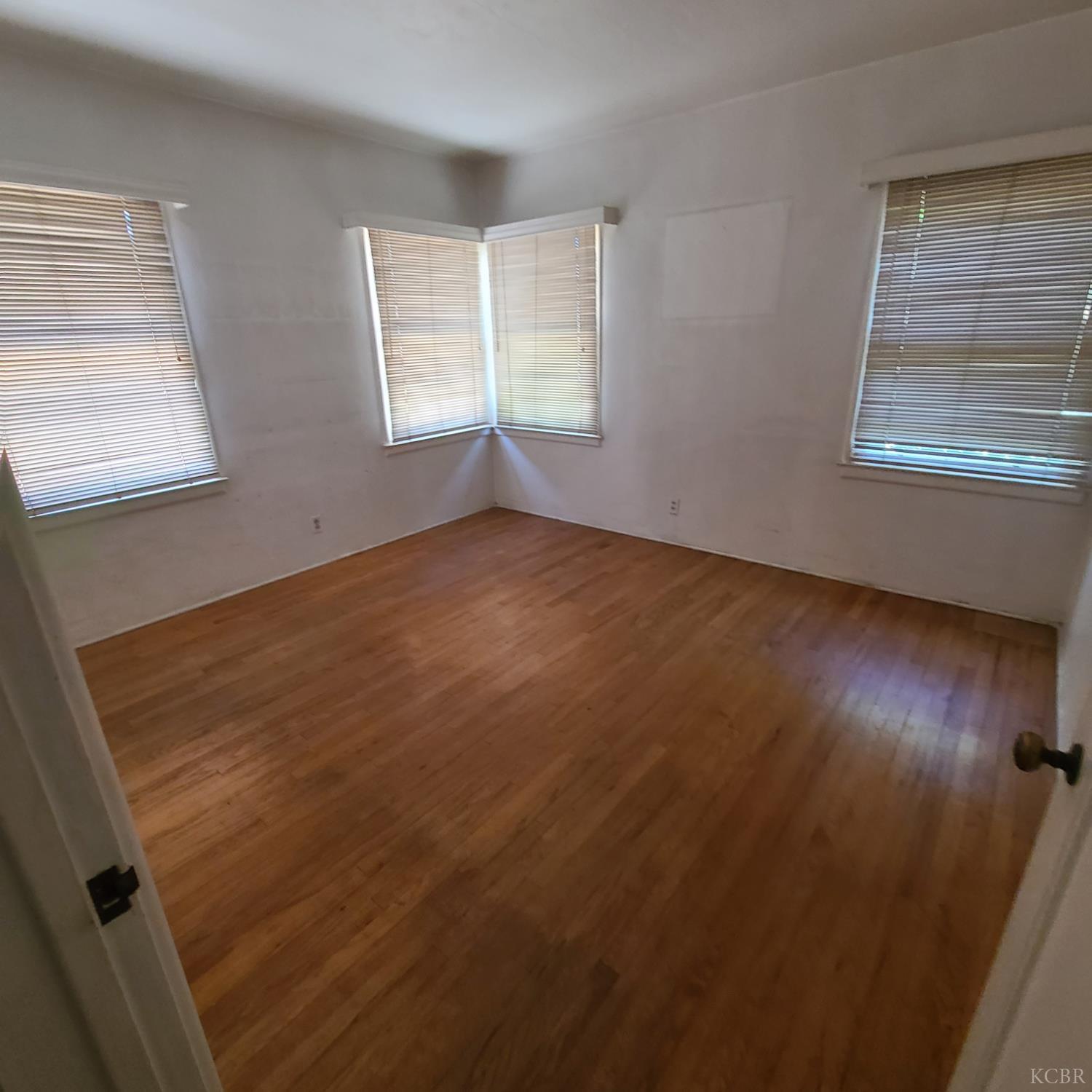 1350 Redington, Hanford, CA 93230