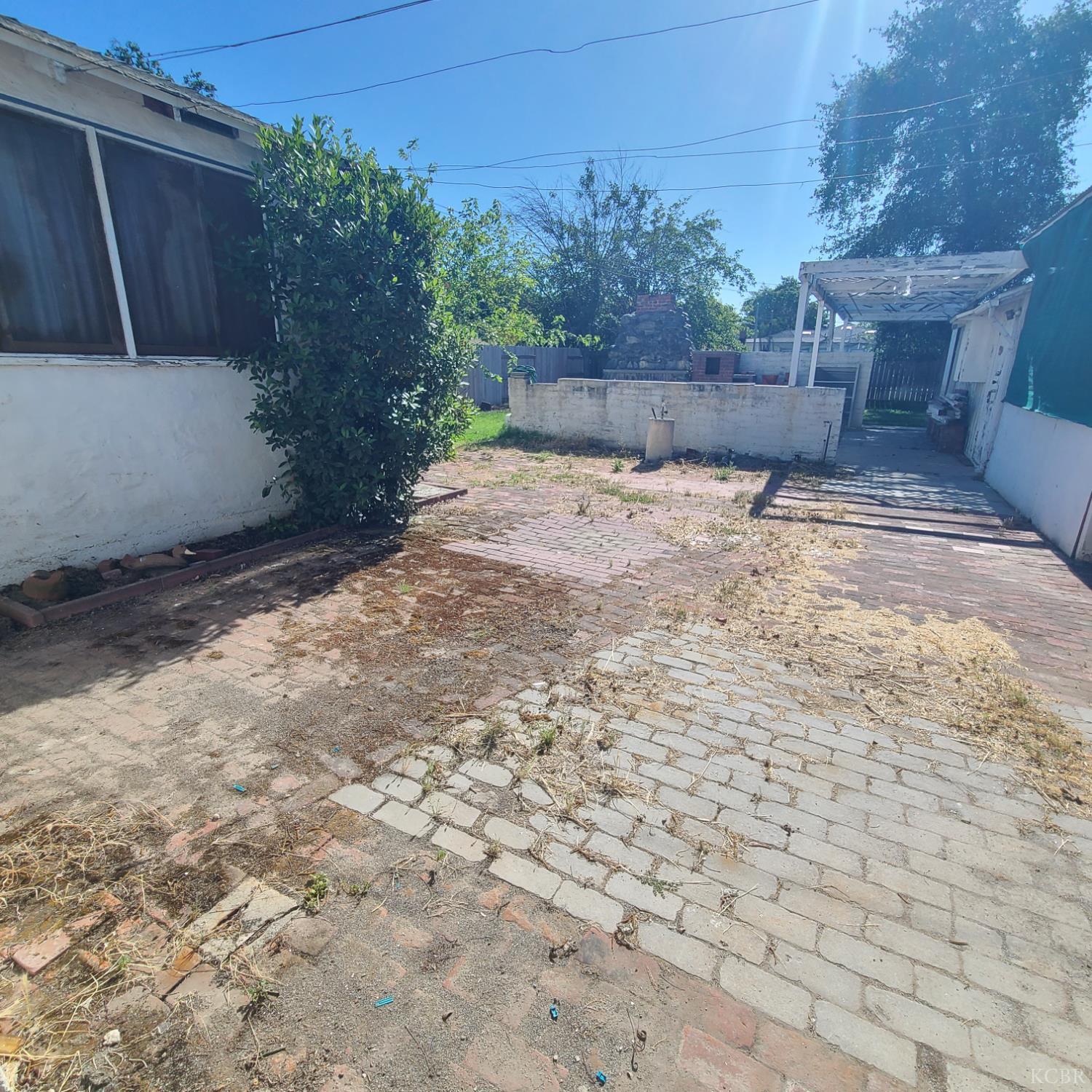 1350 Redington, Hanford, CA 93230