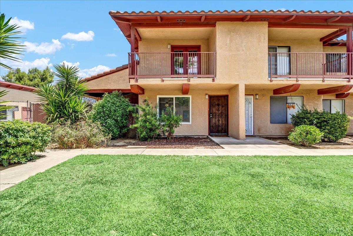 888 N Greenfield. Apt #O Ave, Hanford, CA 93230