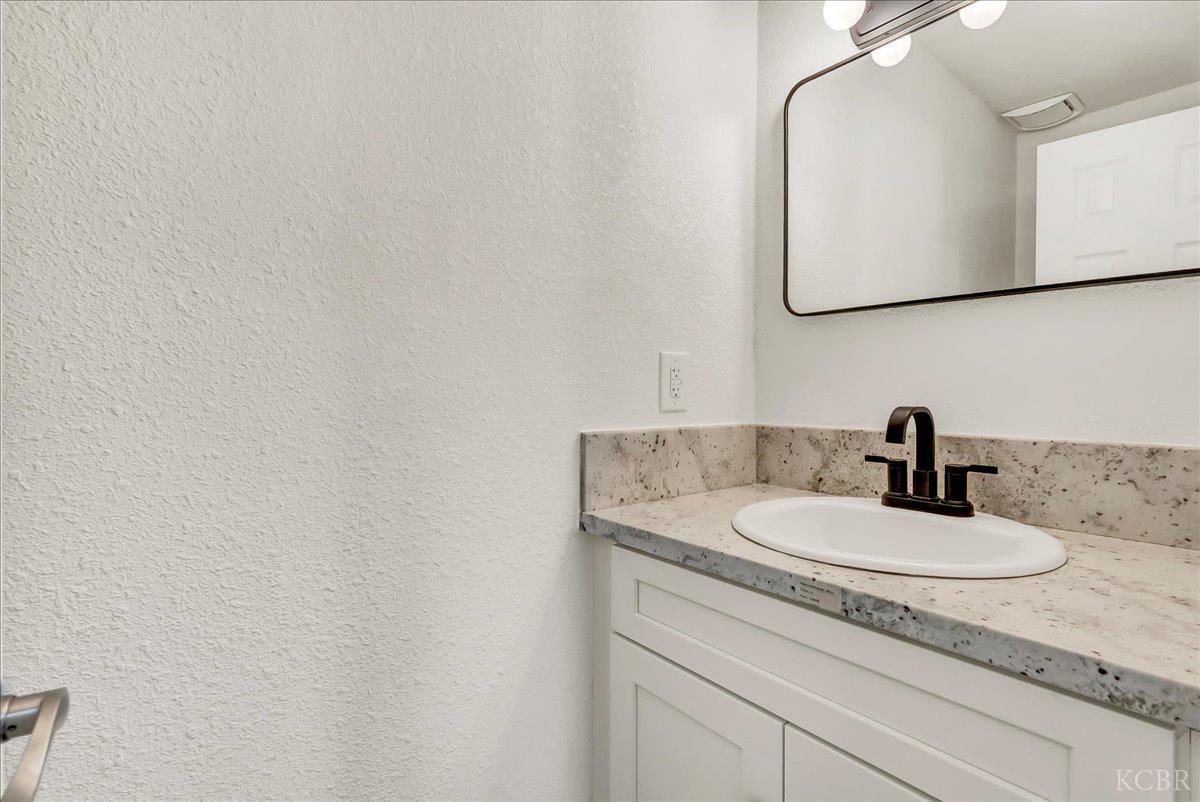 888 N Greenfield. Apt #O Ave, Hanford, CA 93230