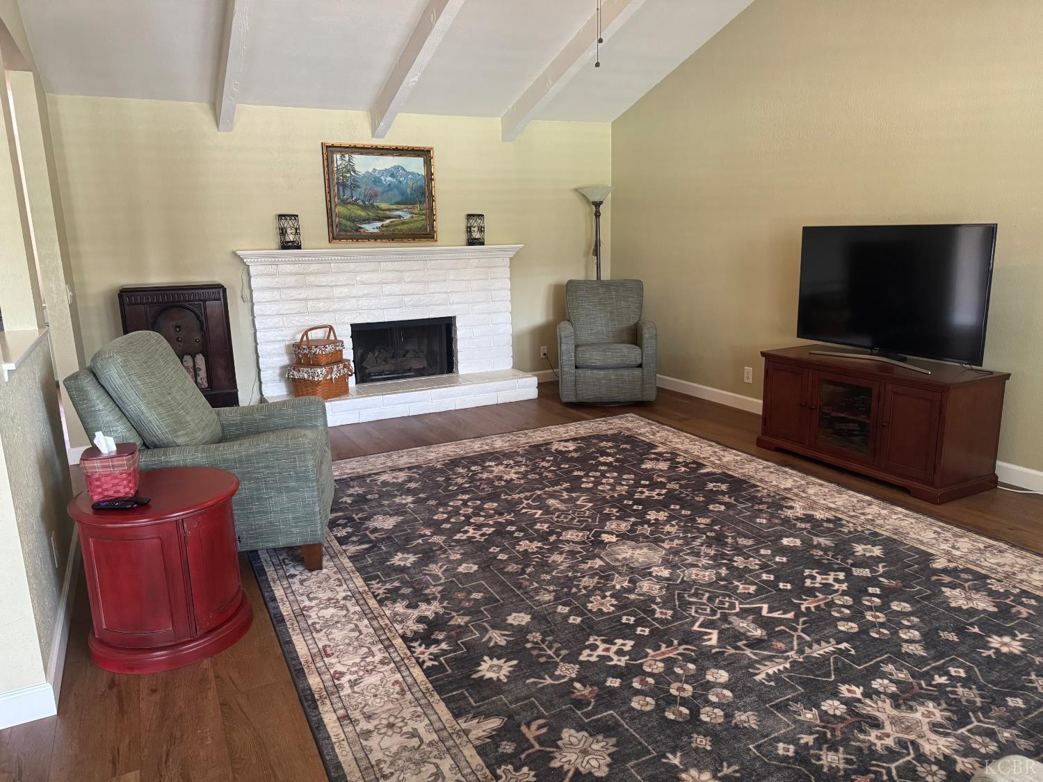 901 Greenfield Ave, Hanford, CA 93230