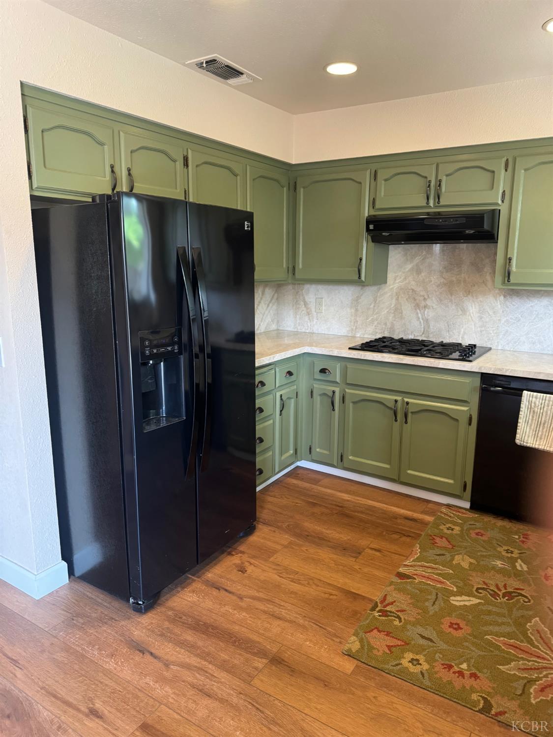 901 Greenfield Ave, Hanford, CA 93230