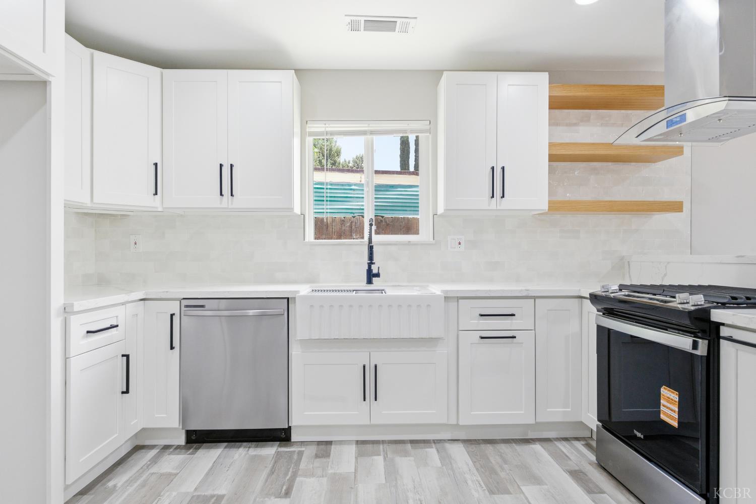 817 E Whitney St, Avenal, CA 93204