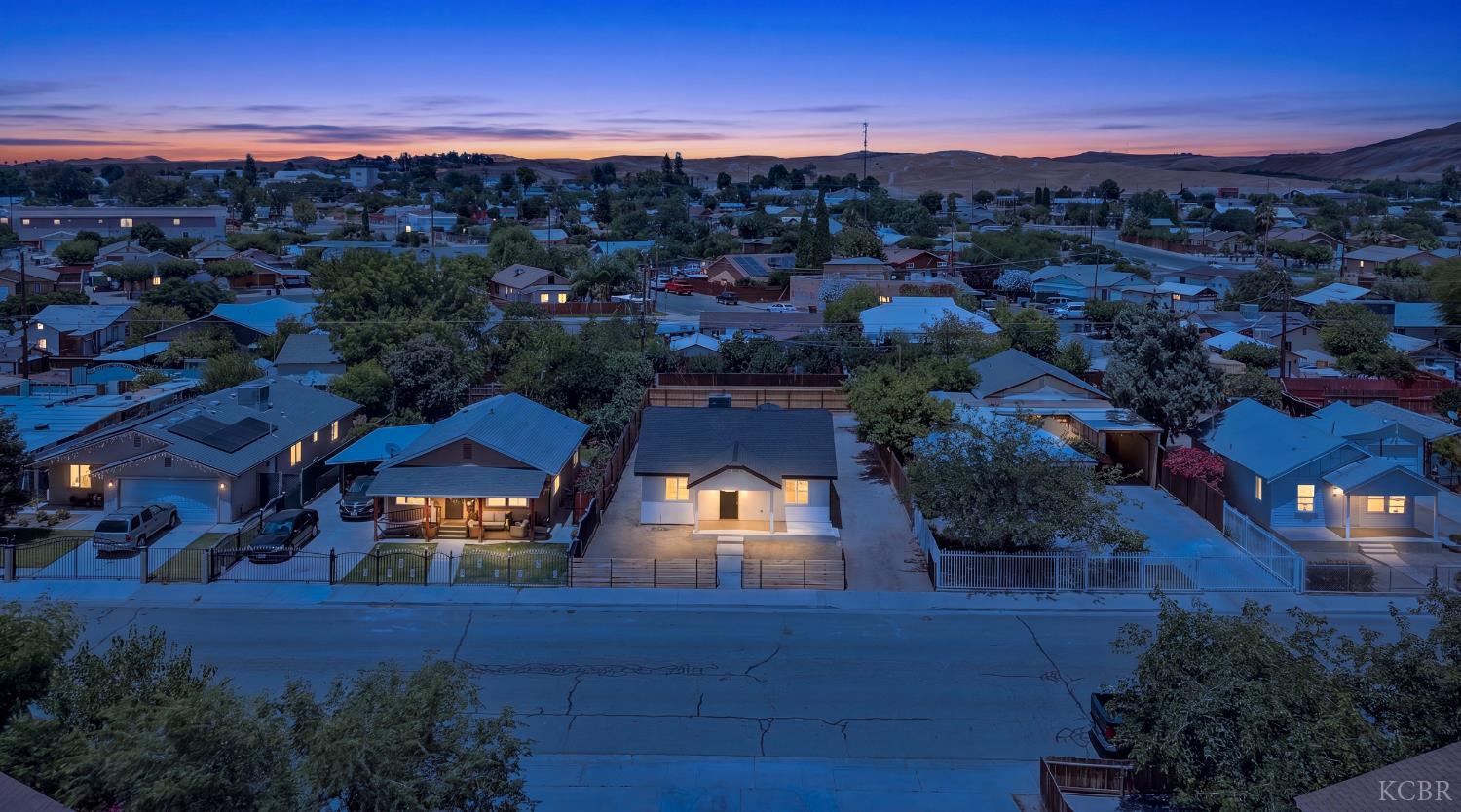 817 E Whitney St, Avenal, CA 93204