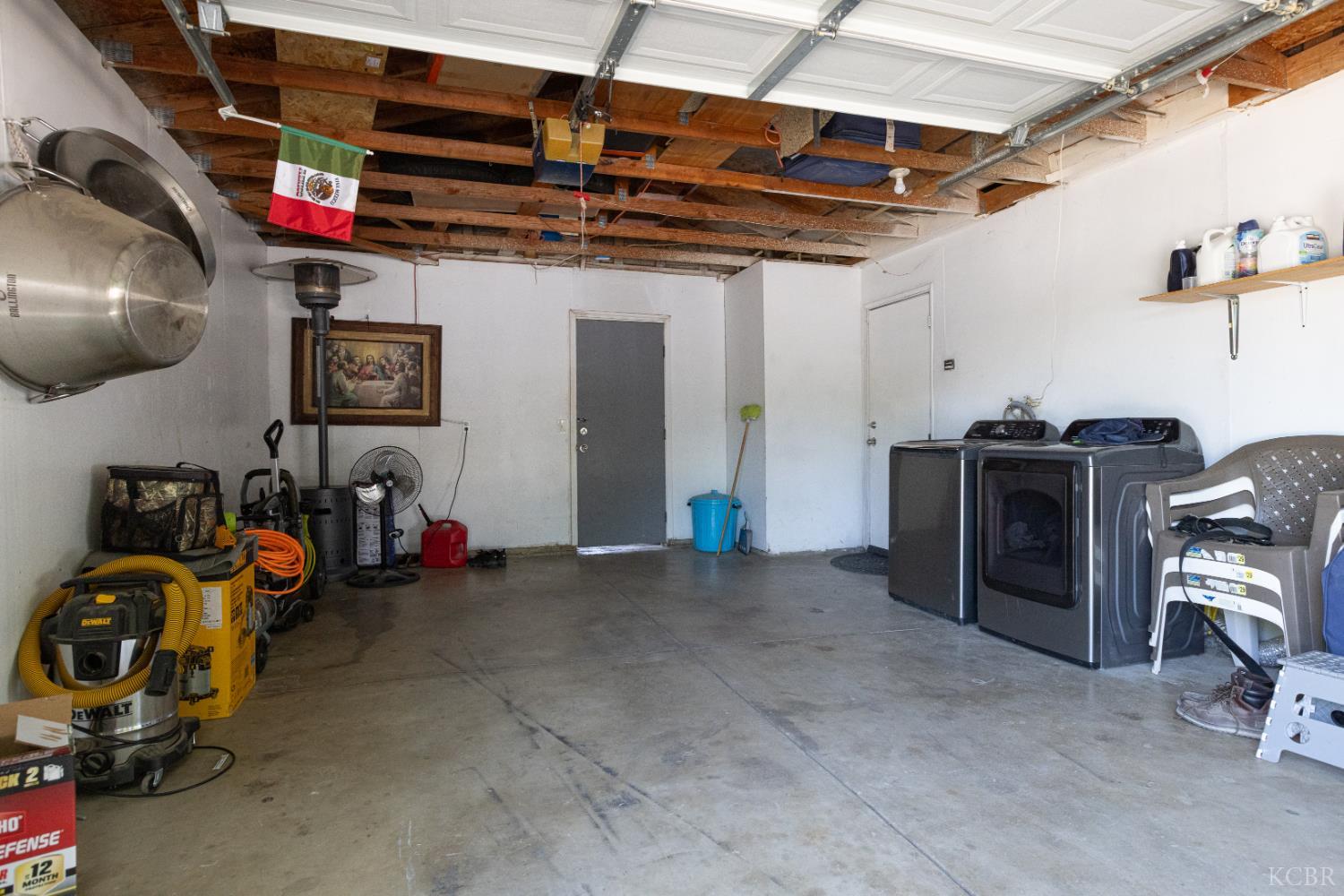 425 Marin St, Avenal, CA 93204