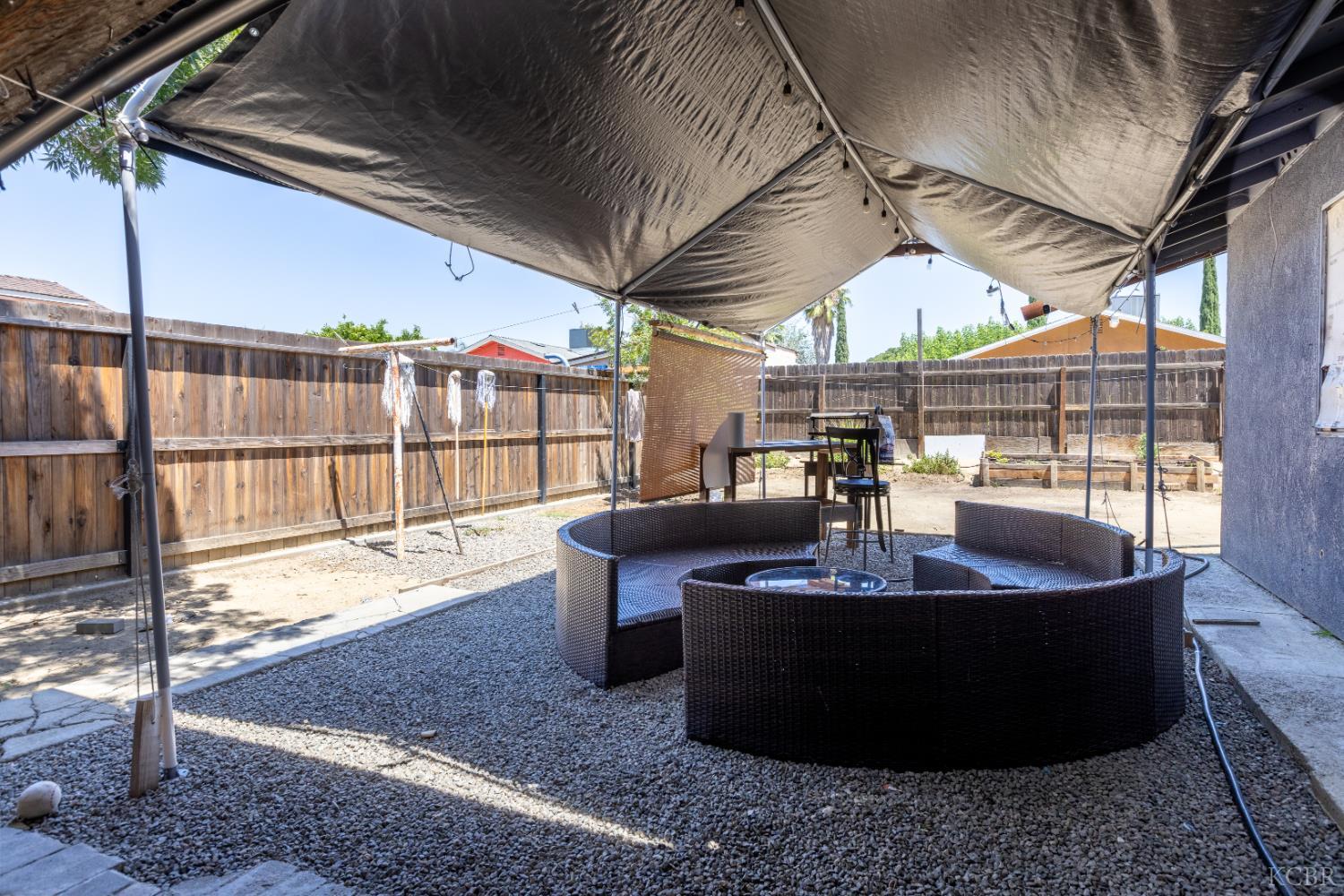 425 Marin St, Avenal, CA 93204
