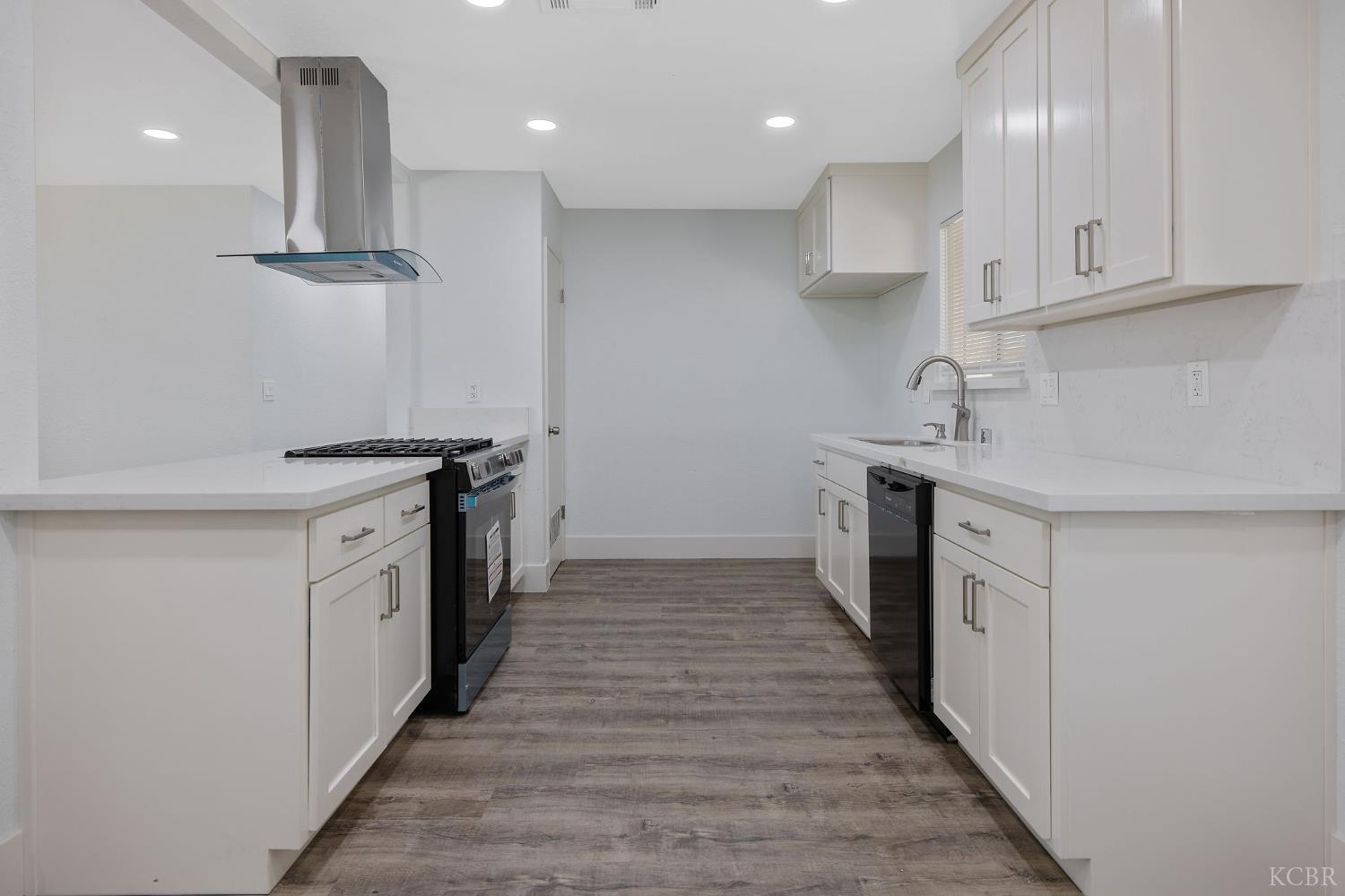 2673 S Bardell Ave, Fresno, CA 93706
