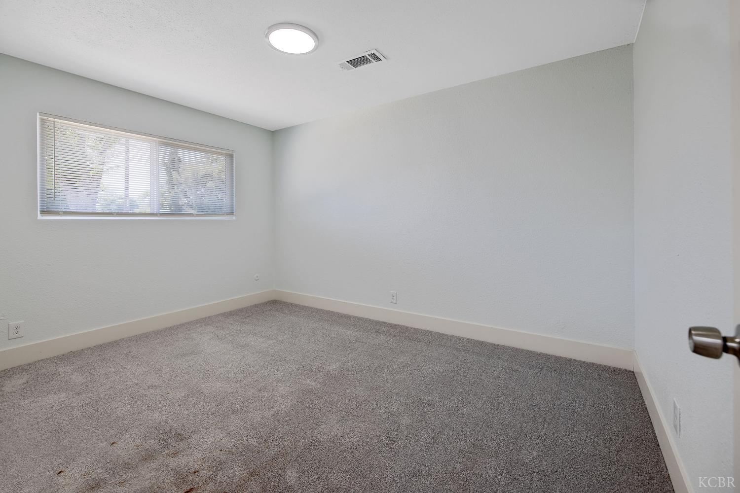 2673 S Bardell Ave, Fresno, CA 93706