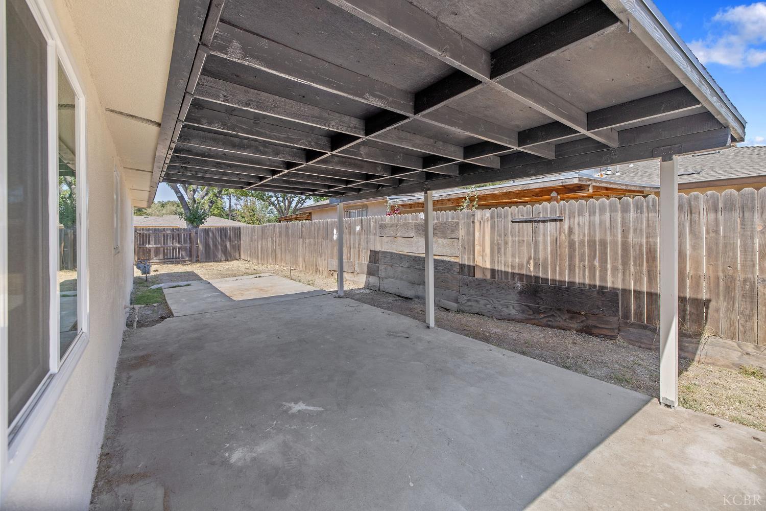 2673 S Bardell Ave, Fresno, CA 93706