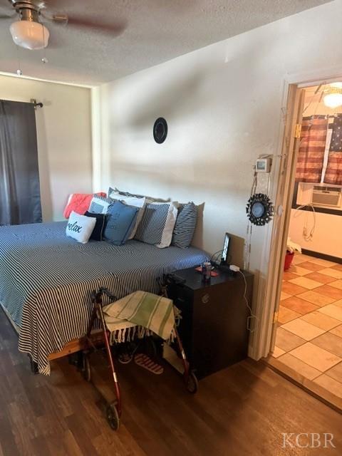 561 S I St, Tulare, CA 93274