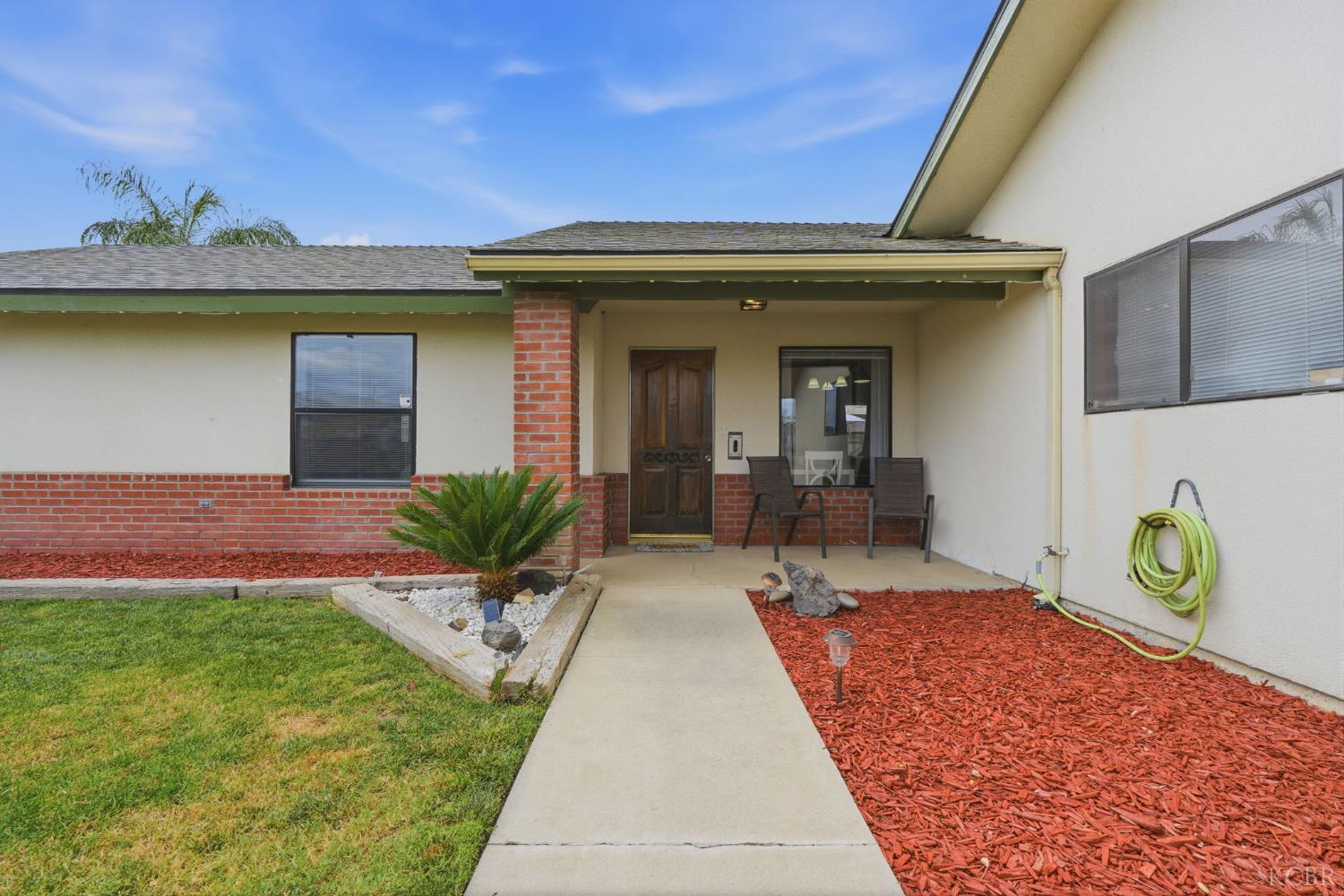 1451 Christine Ln, Lemoore, CA 93245