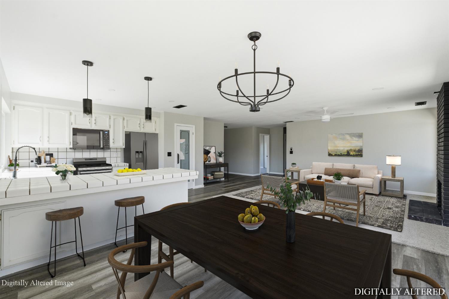 956 Clover Ln, Hanford, CA 93230
