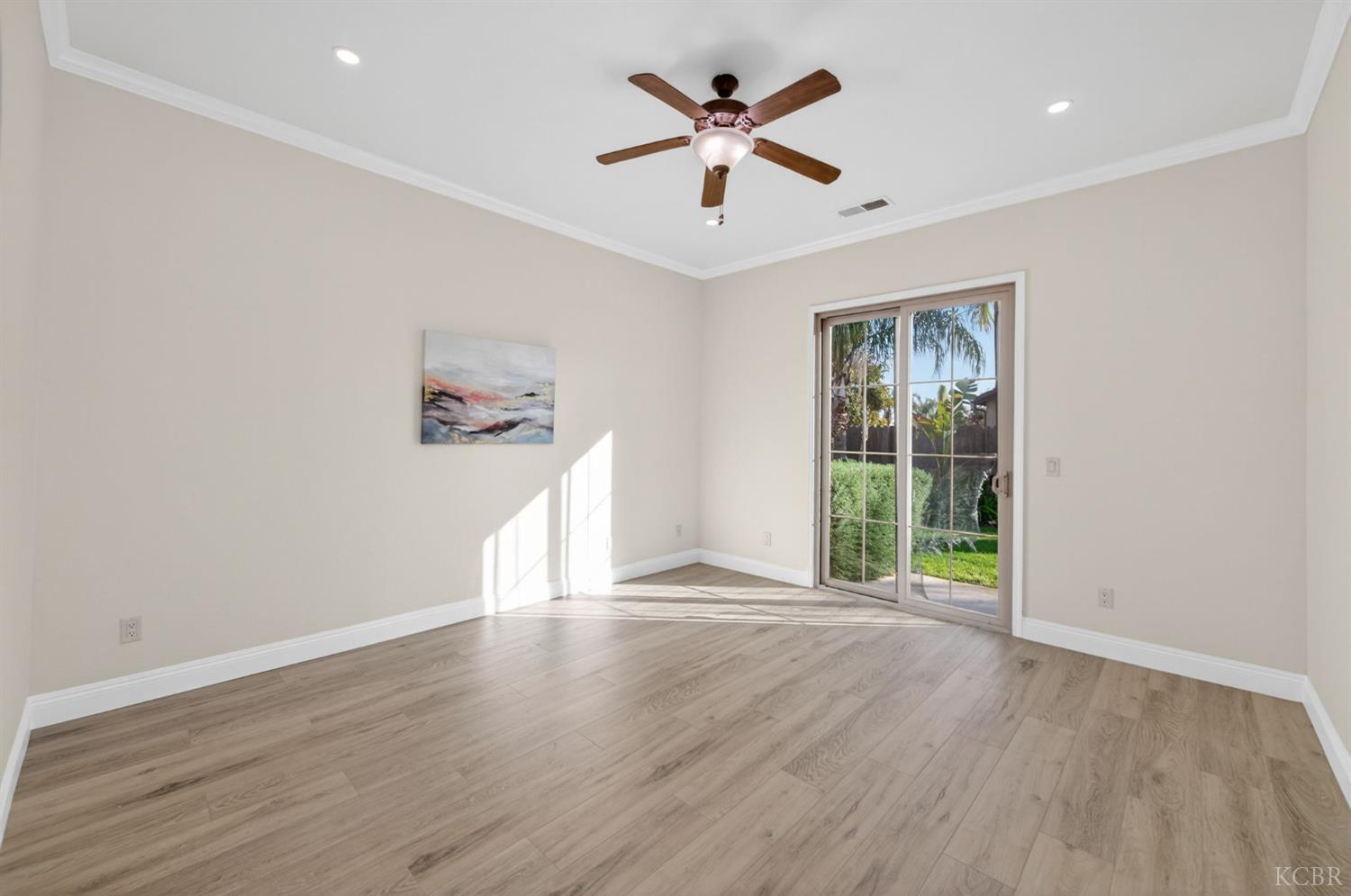 1563 E Via Mirasol Ln, Fresno, CA 93730