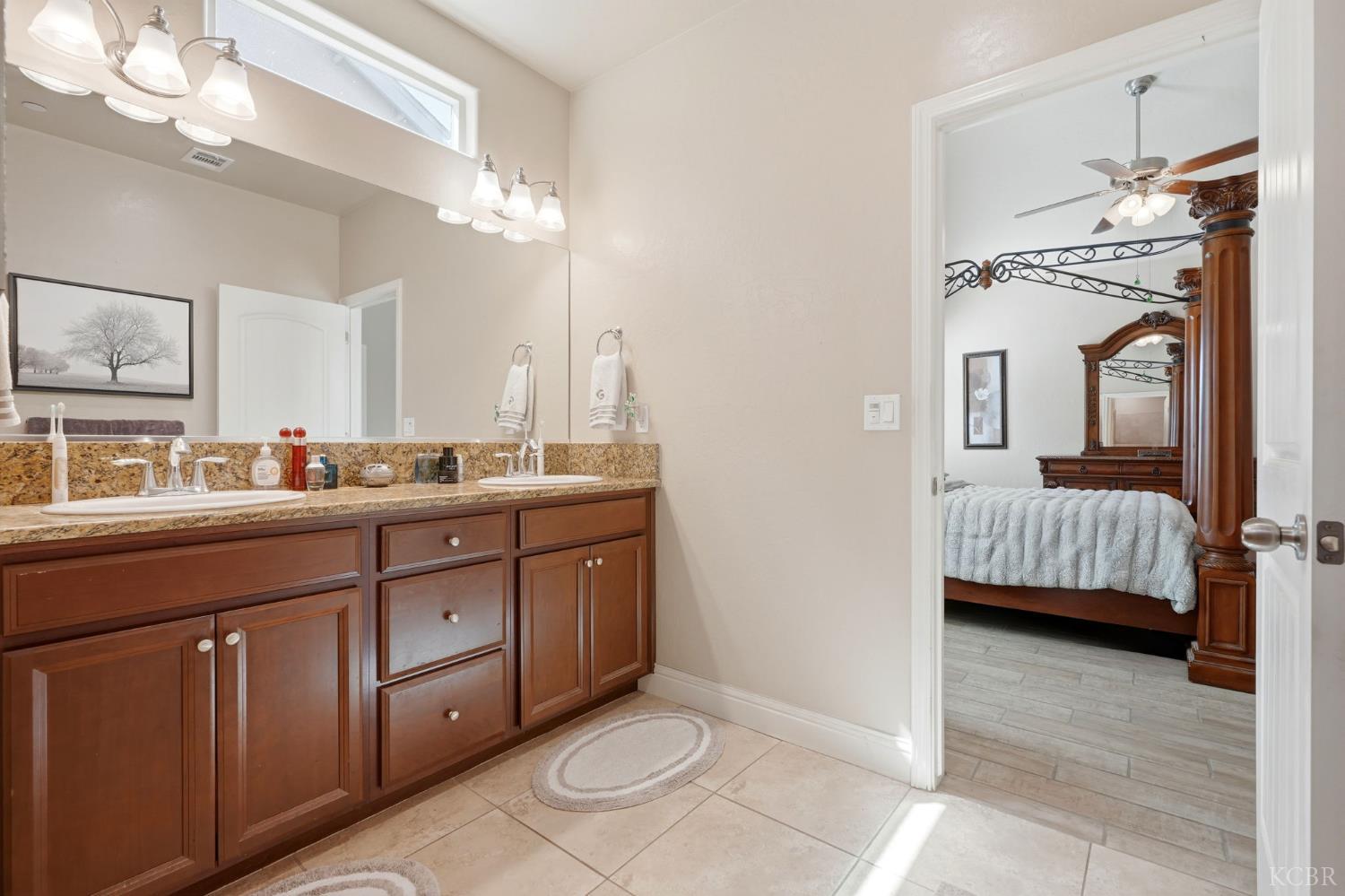 2106 W Bryman St, Hanford, CA 93230