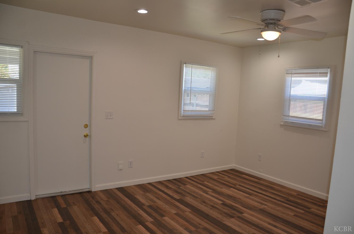 648 B St, Lemoore, CA 93245