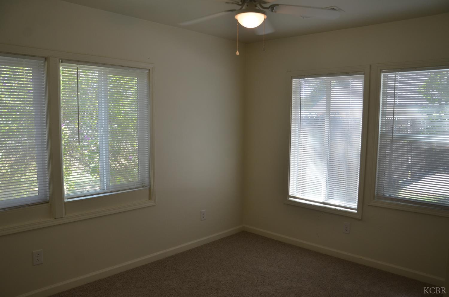 648 B St, Lemoore, CA 93245