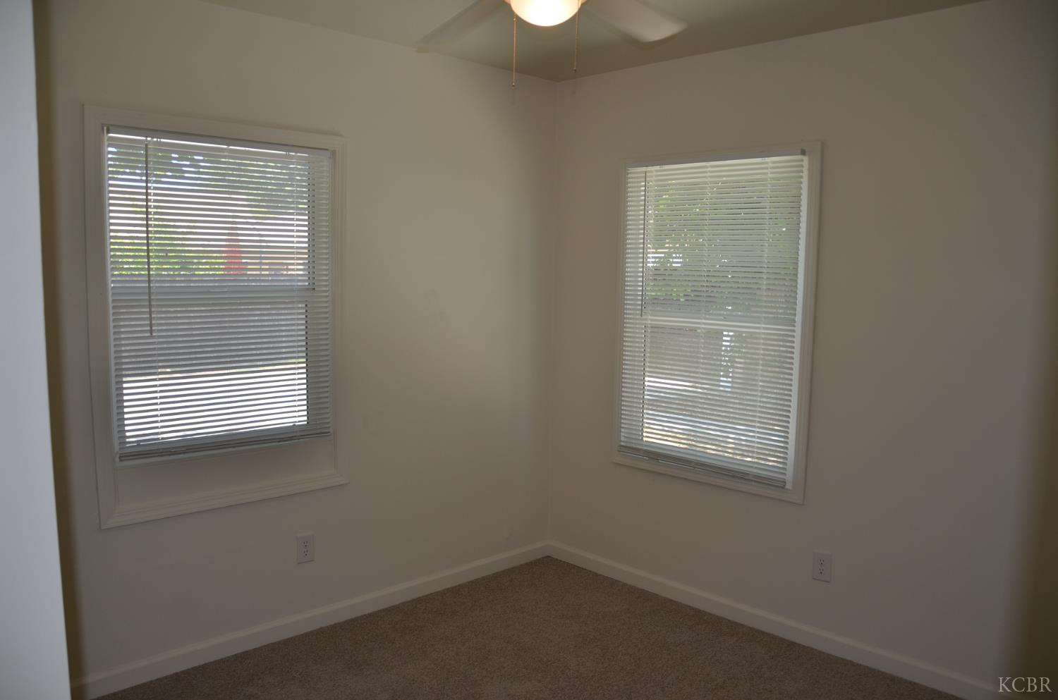 648 B St, Lemoore, CA 93245
