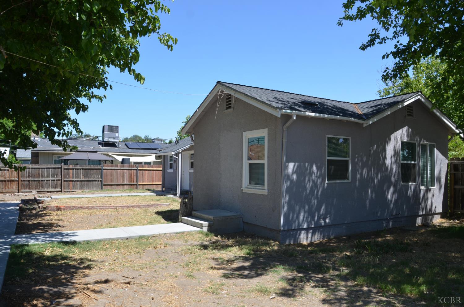 648 B St, Lemoore, CA 93245