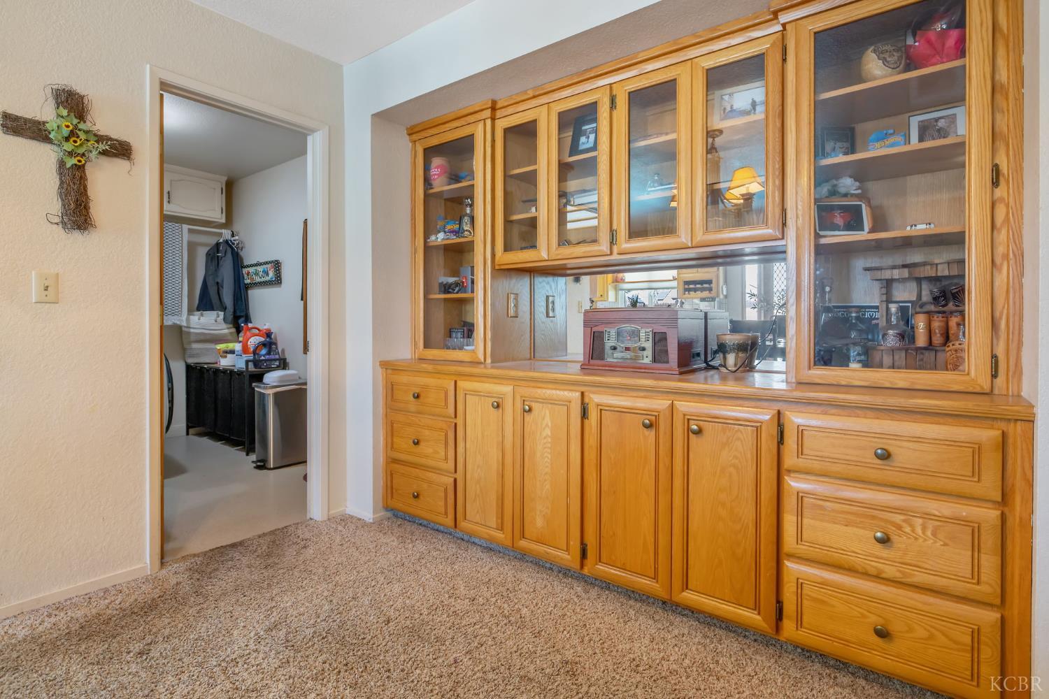 406 Cedar St, Hanford, CA 93230