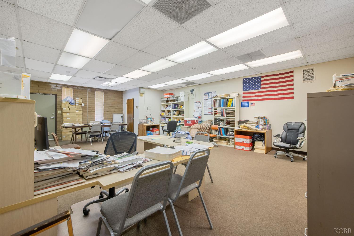 210 N Floral St, Visalia, CA 93291