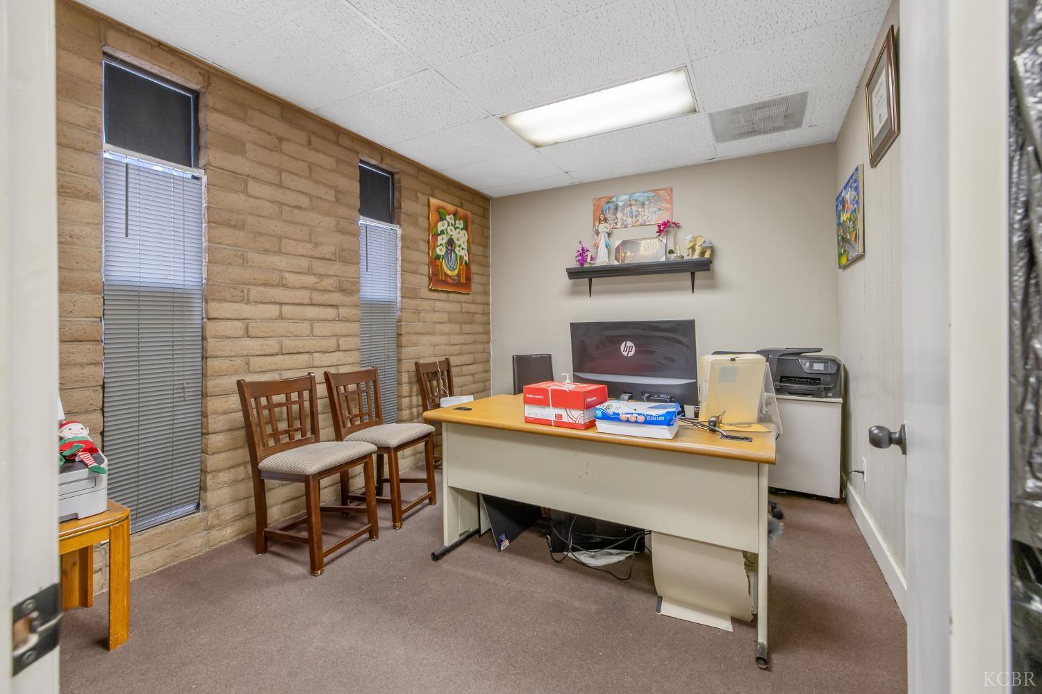210 N Floral St, Visalia, CA 93291