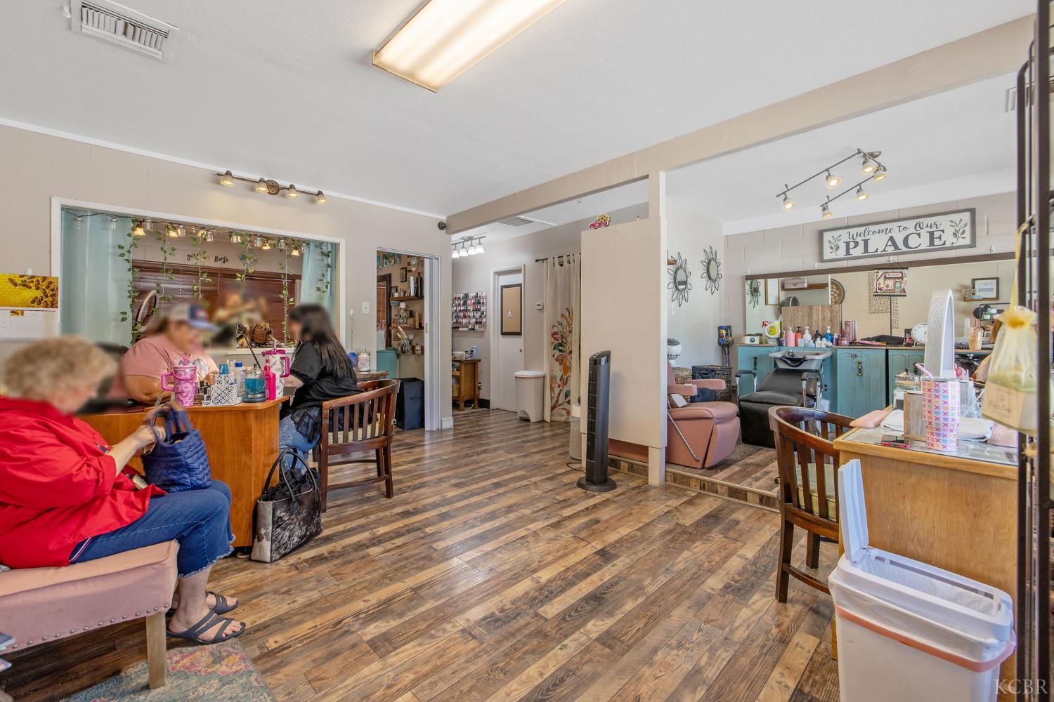 210 N Floral St, Visalia, CA 93291