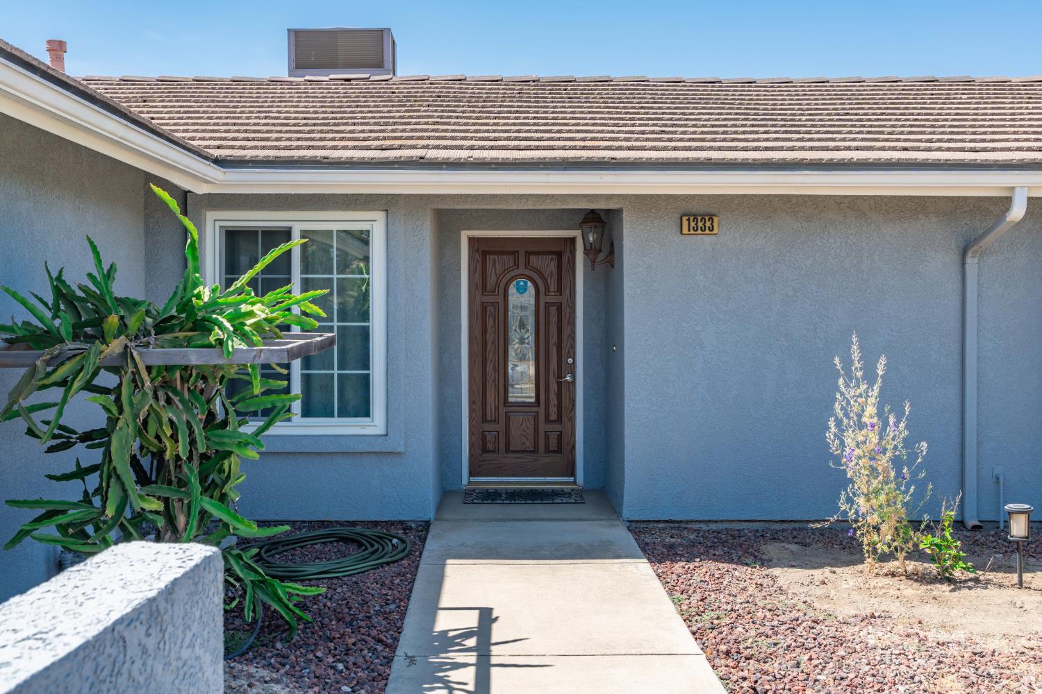 1333 Levich St, Hanford, CA 93230