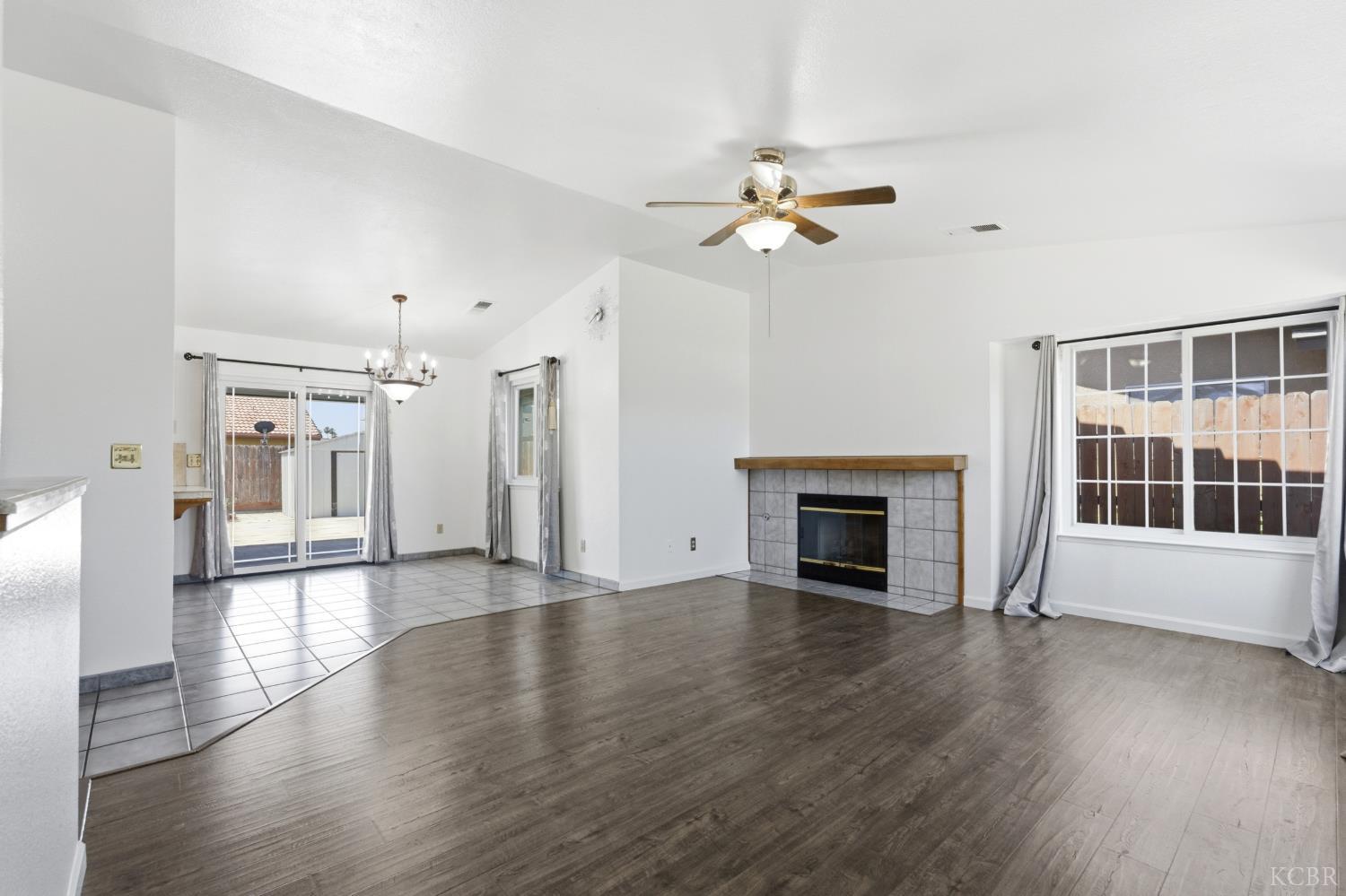 1333 Levich St, Hanford, CA 93230