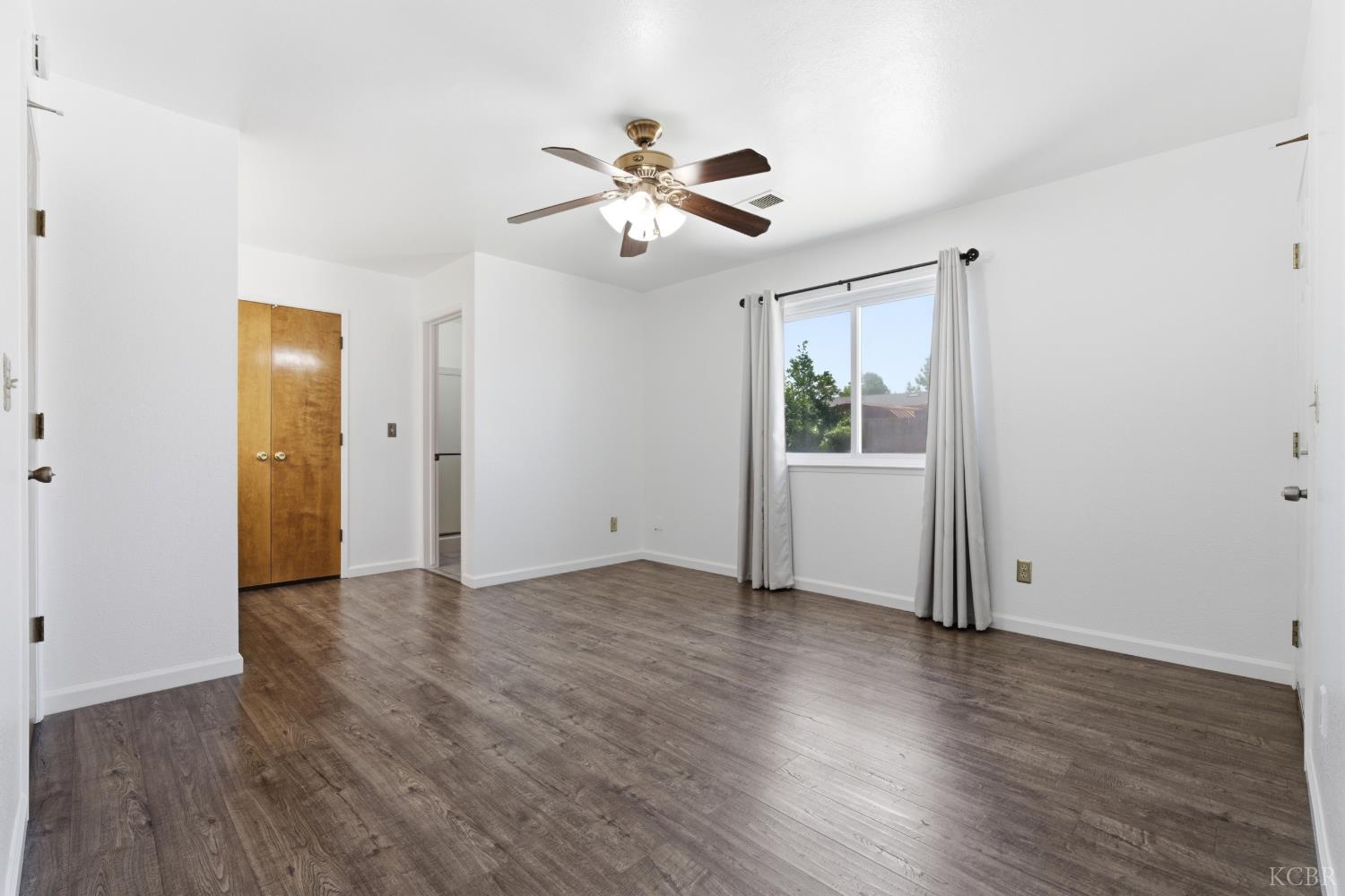 1333 Levich St, Hanford, CA 93230