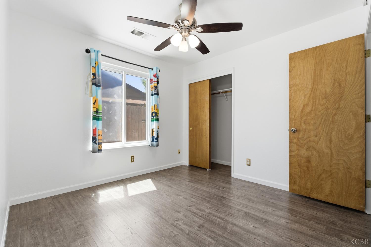 1333 Levich St, Hanford, CA 93230