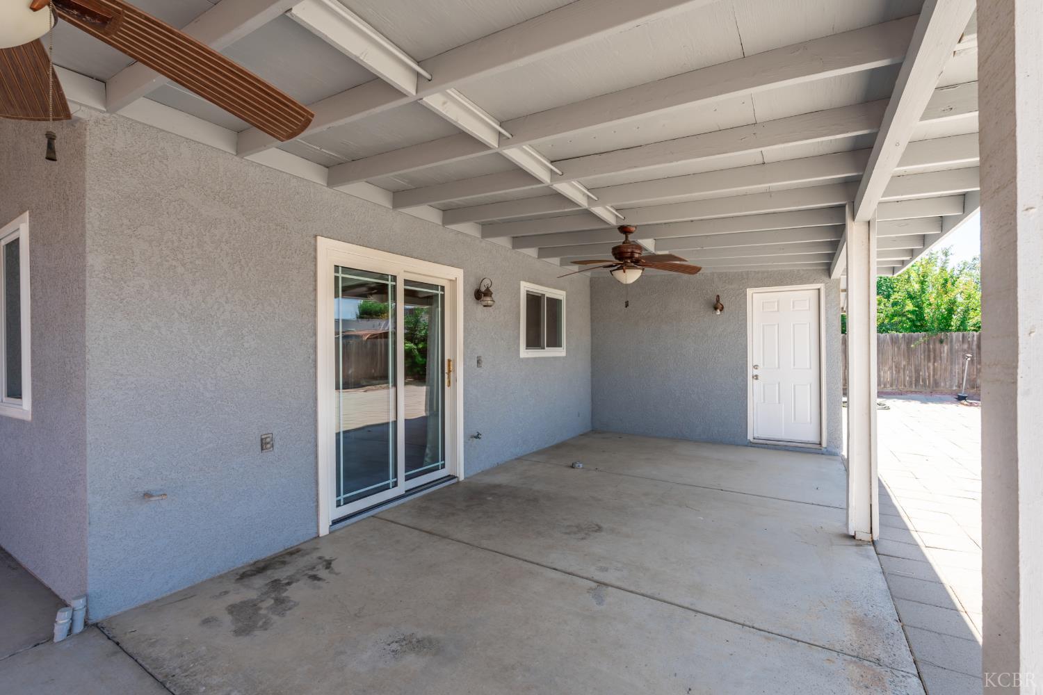 1333 Levich St, Hanford, CA 93230