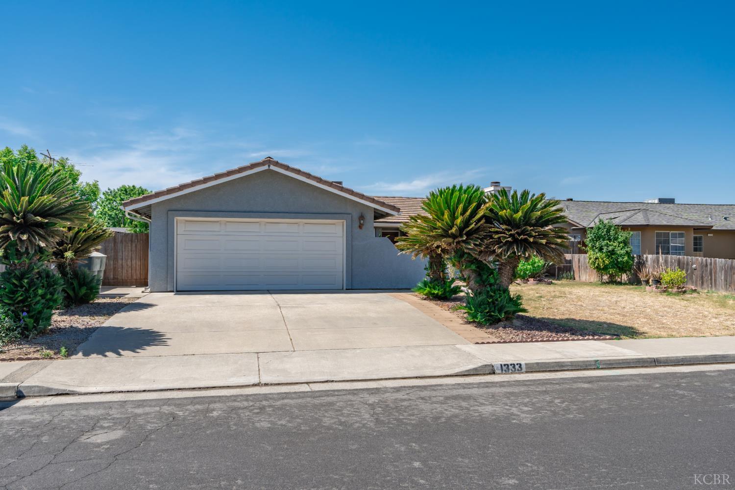 1333 Levich St, Hanford, CA 93230
