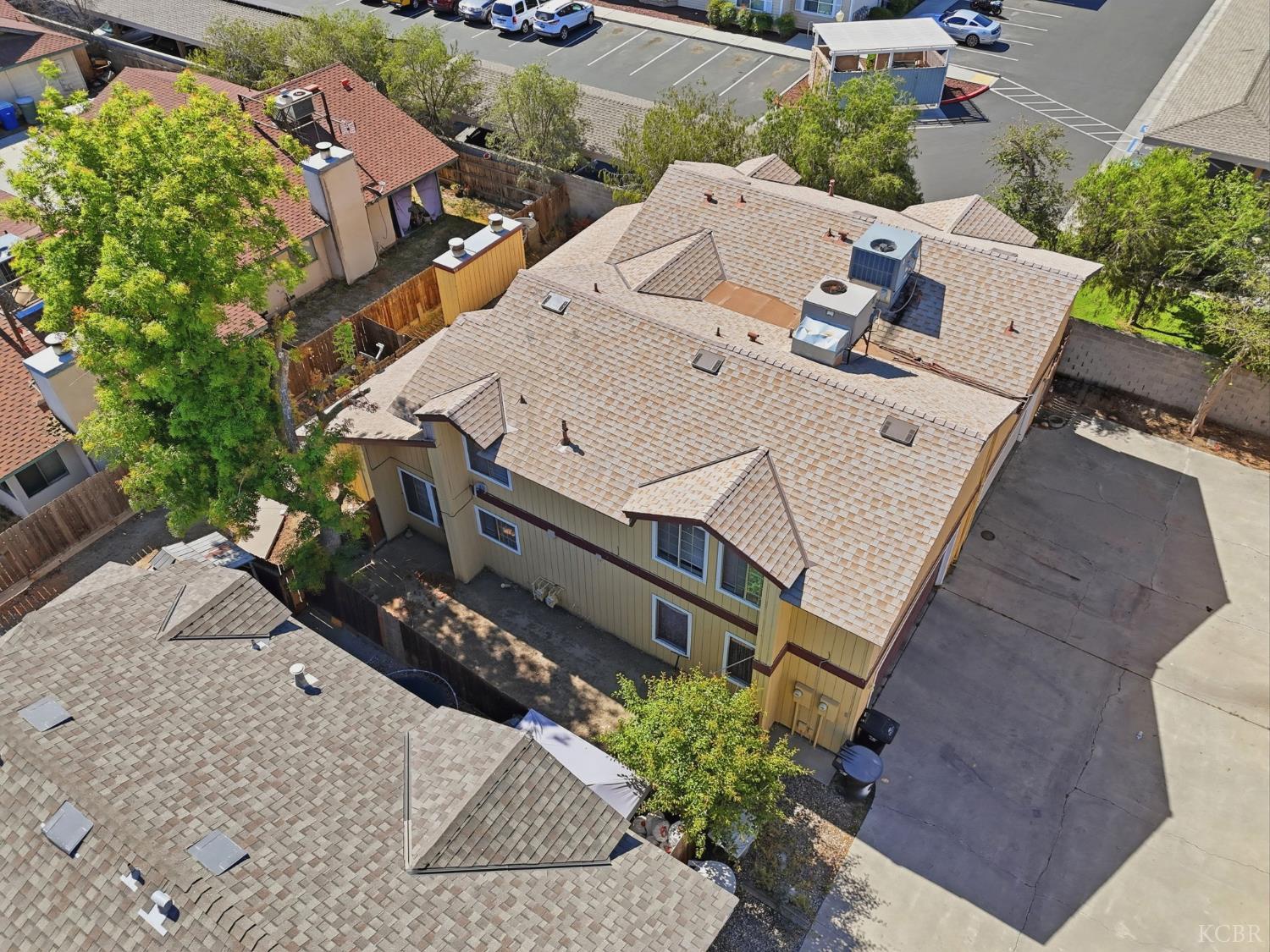 1169 Cherry Ln, Lemoore, CA 93245