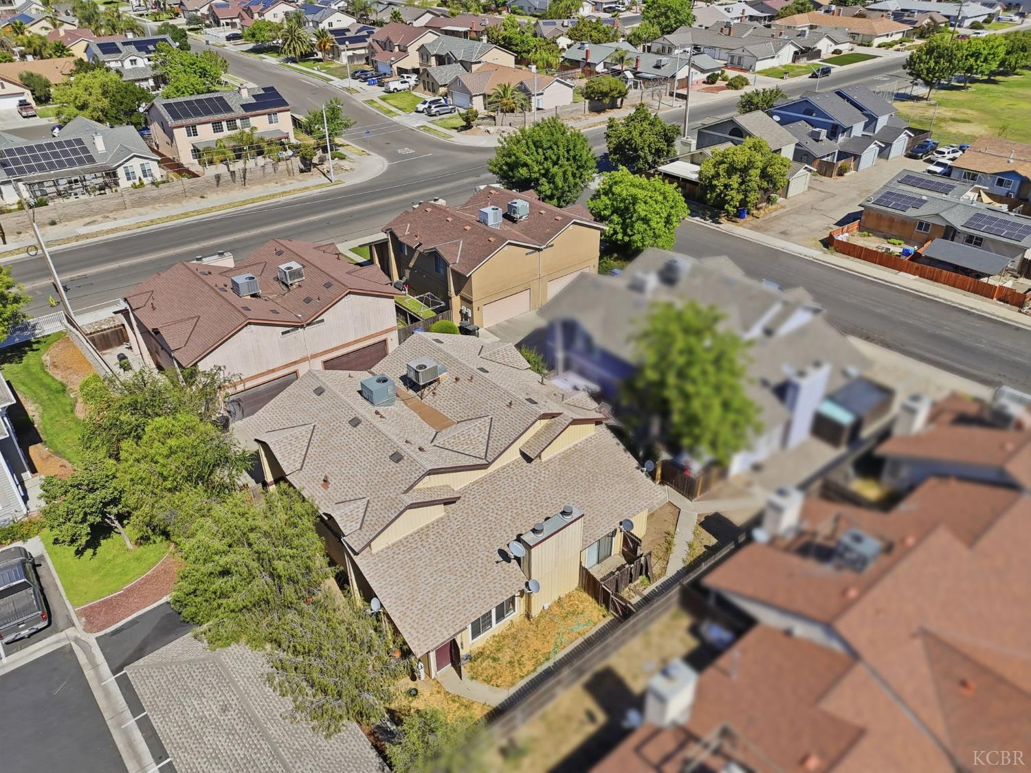 1169 Cherry Ln, Lemoore, CA 93245