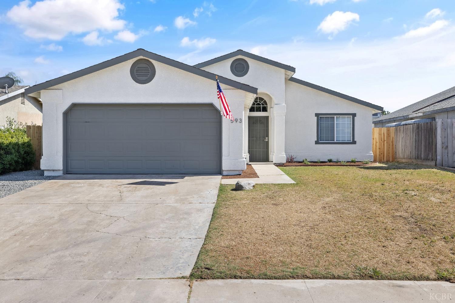 593 Peachwood Ave, Tulare, CA 93274