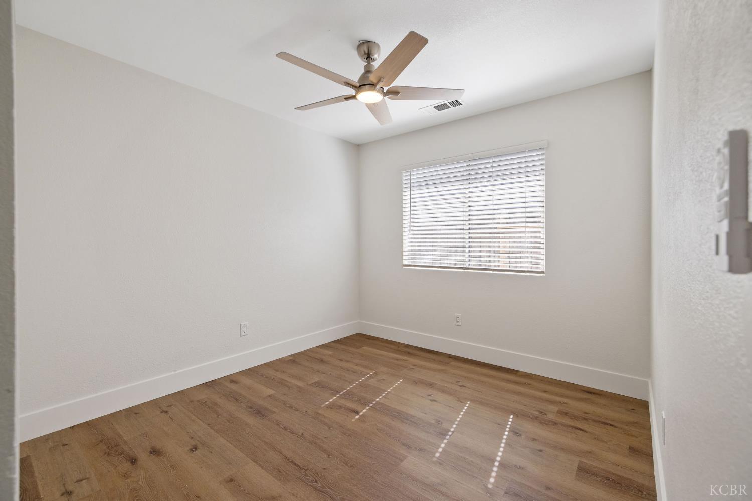 593 Peachwood Ave, Tulare, CA 93274