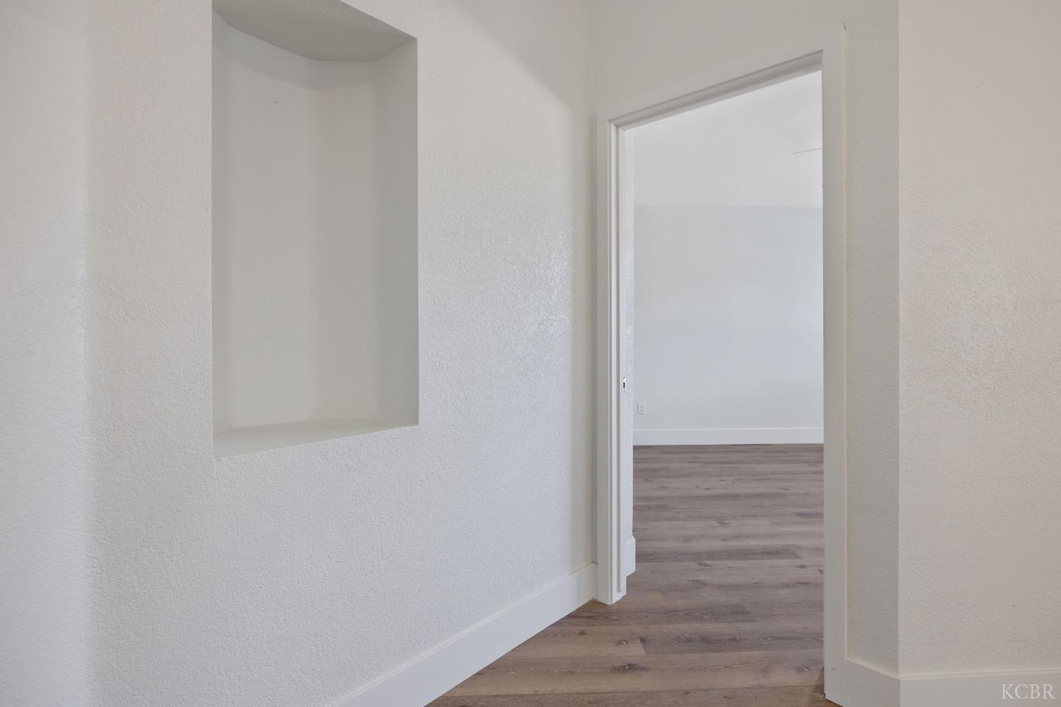 593 Peachwood Ave, Tulare, CA 93274