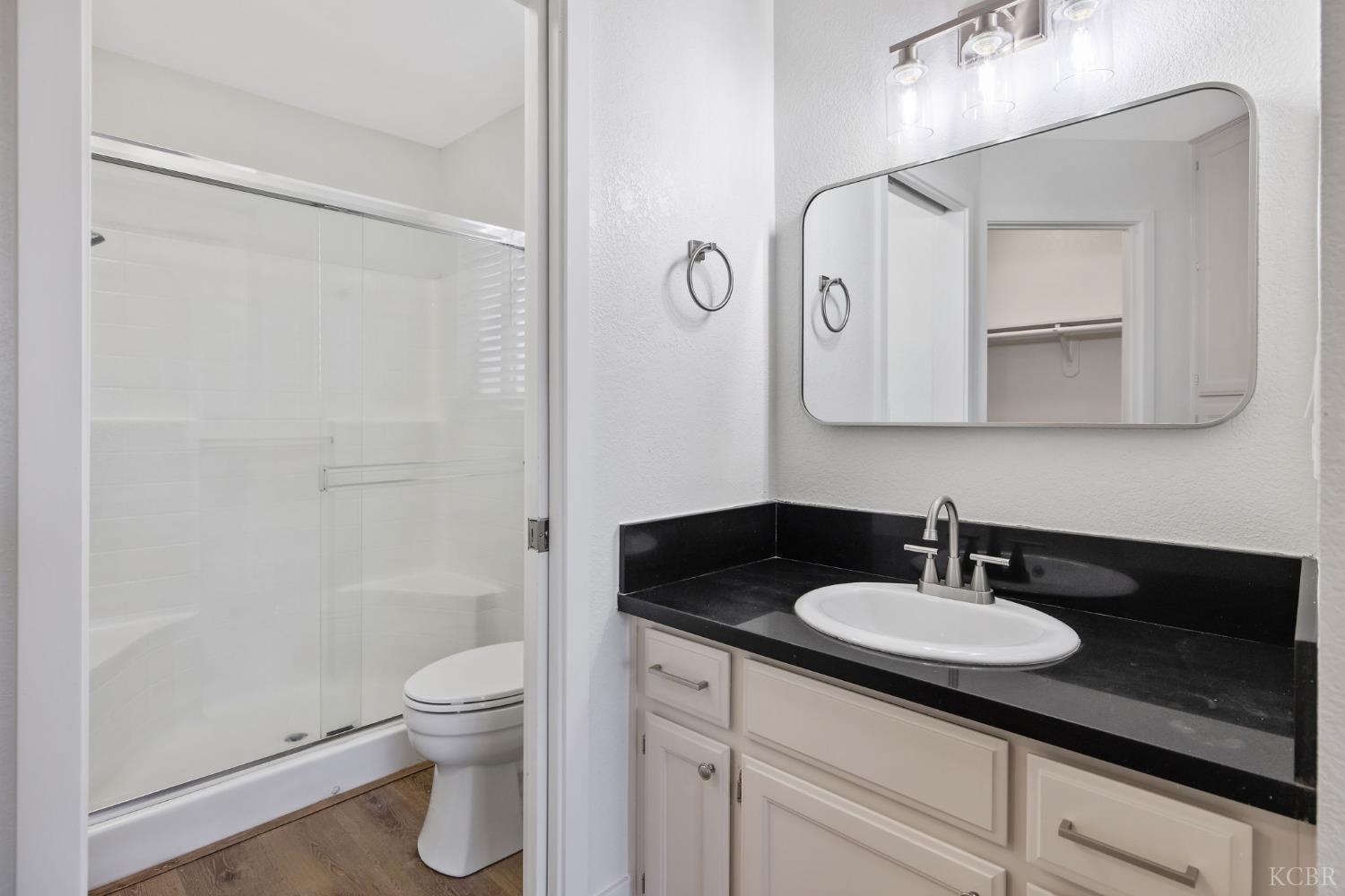 593 Peachwood Ave, Tulare, CA 93274
