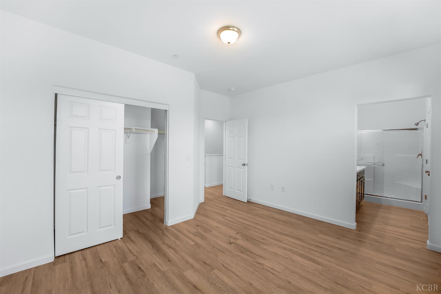 1012 Bueva Vista Ln, Hanford, CA 93230
