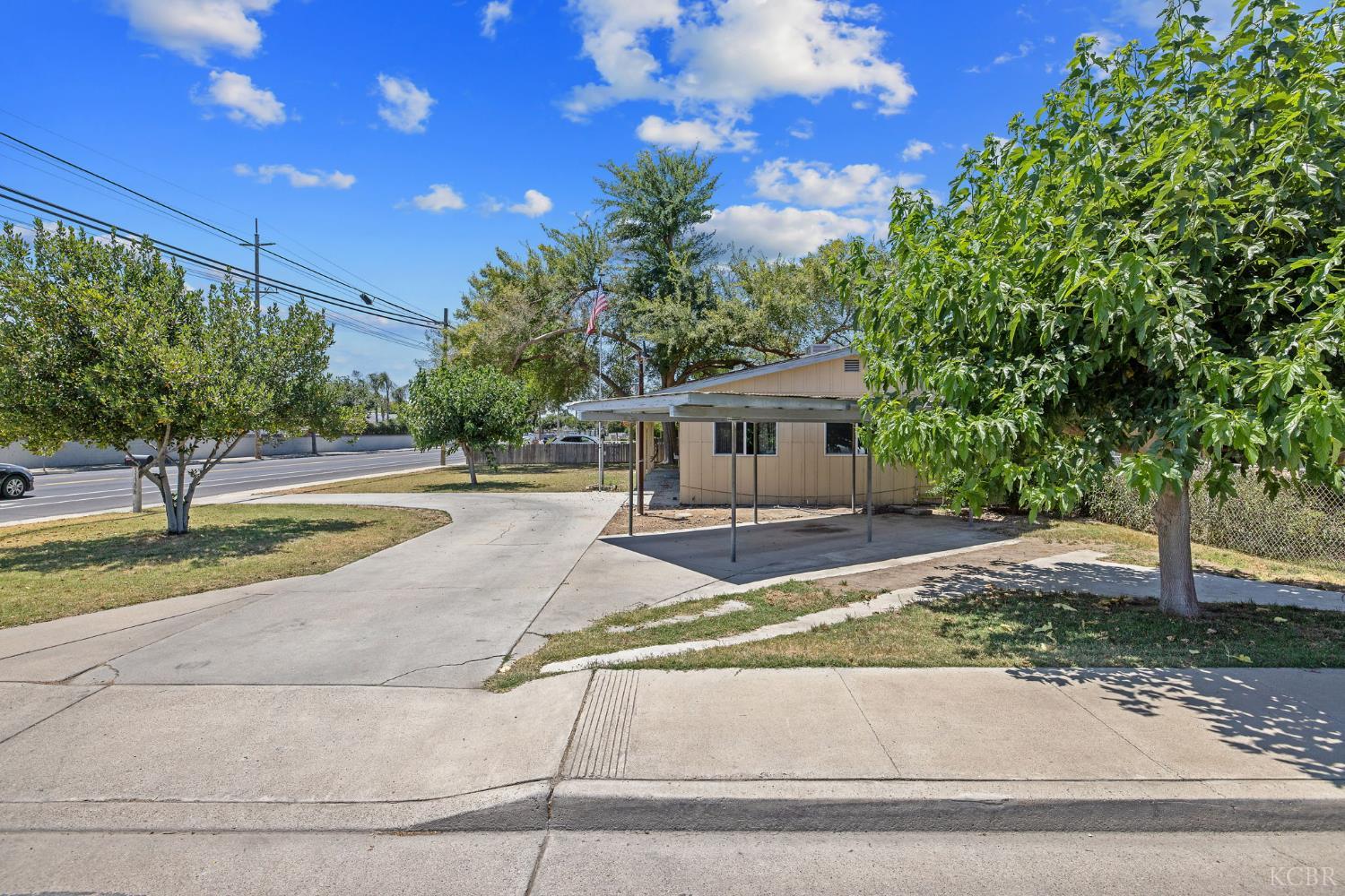 11386 Hanford Armona Rd, Hanford, CA 93230