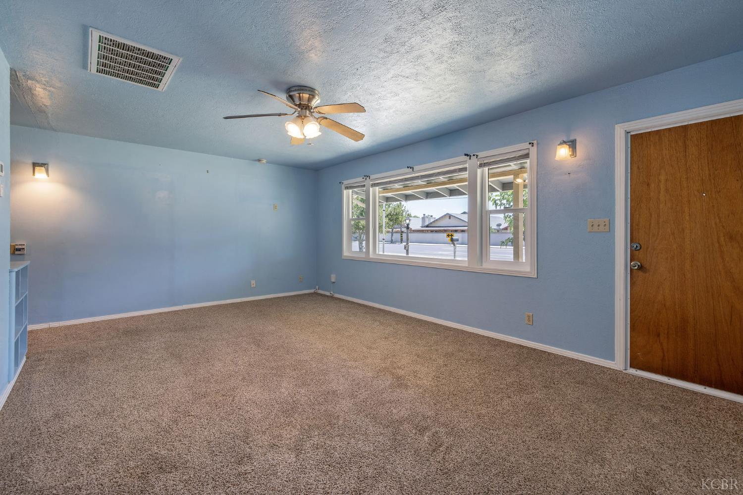 11386 Hanford Armona Rd, Hanford, CA 93230