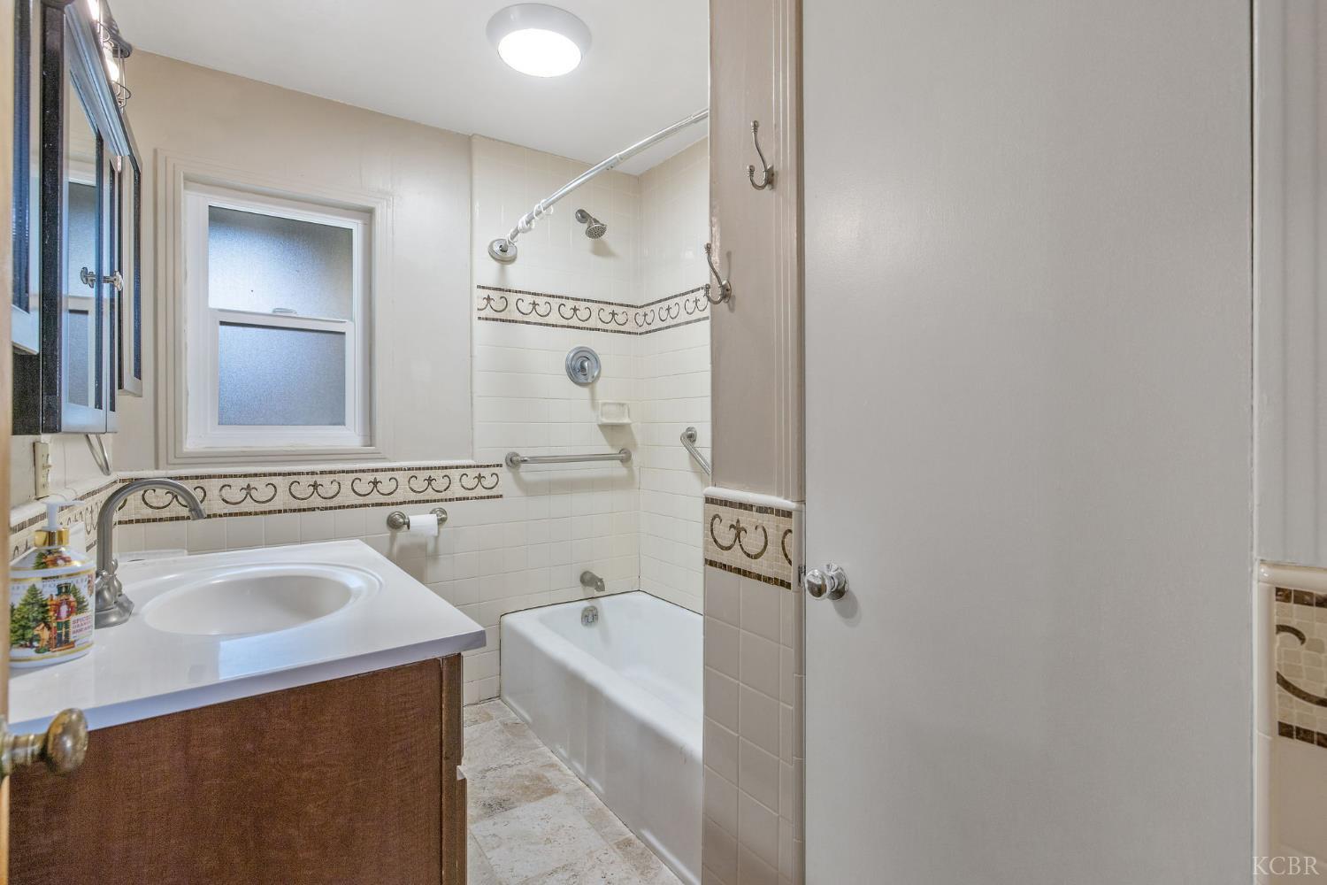 11386 Hanford Armona Rd, Hanford, CA 93230
