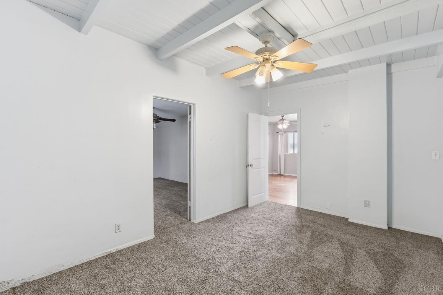 2860 Waukena Dr, Tulare, CA 93274