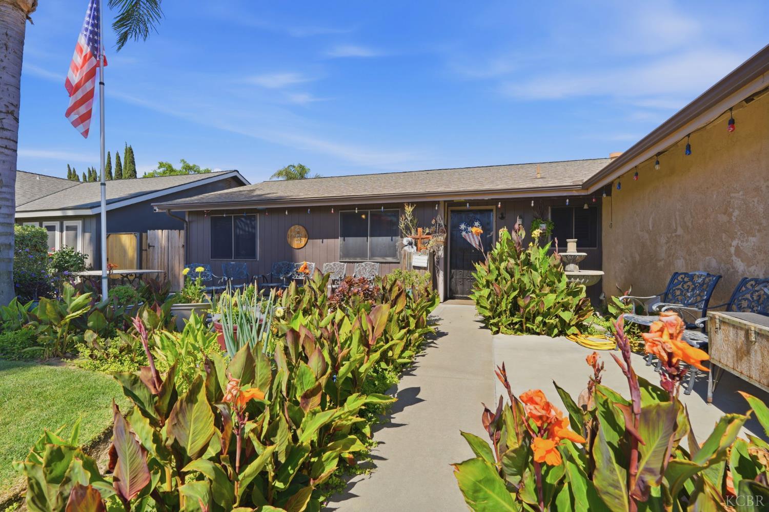 2124 Neill Way, Hanford, CA 93230