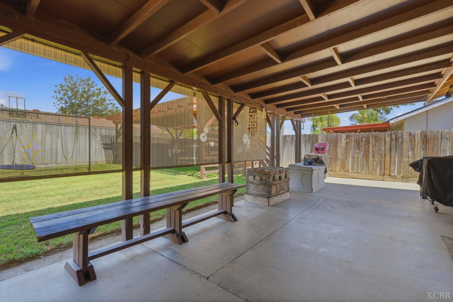 2124 Neill Way, Hanford, CA 93230