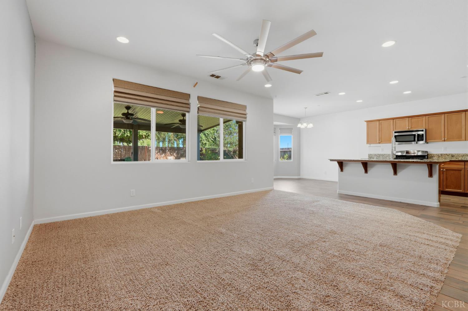 1078 Geneva Dr, Lemoore, CA 93245